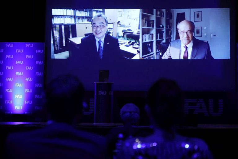 Co-Speaker Prof. Ken-ichi Kakimoto (NITech) has been accredited as an ambassador of Friedrich-Alexander-University Erlangen-Nürnberg (FAU)