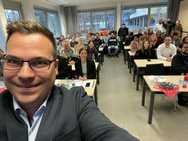 Congratulations to Andreas on his successful defense!